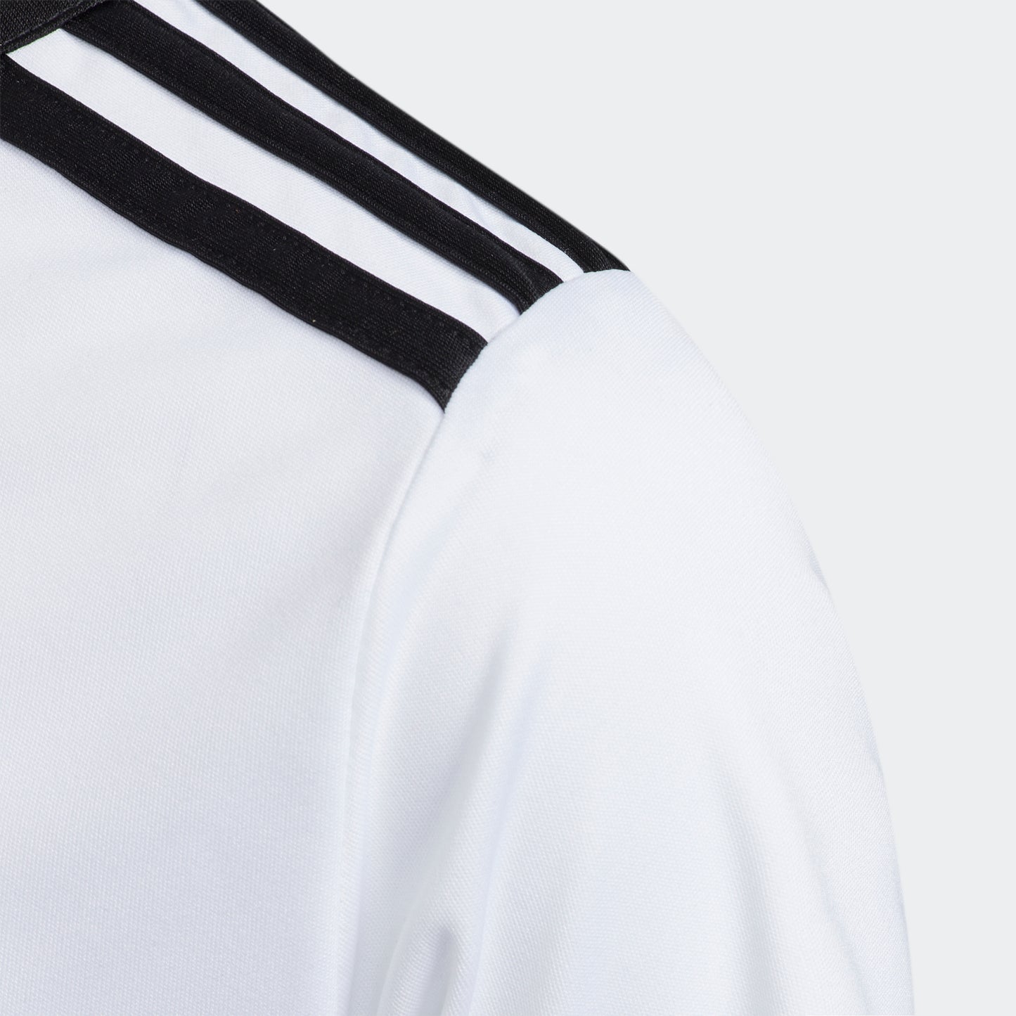 adidas ENTRADA 18 Soccer Jersey | White-Black | Youth