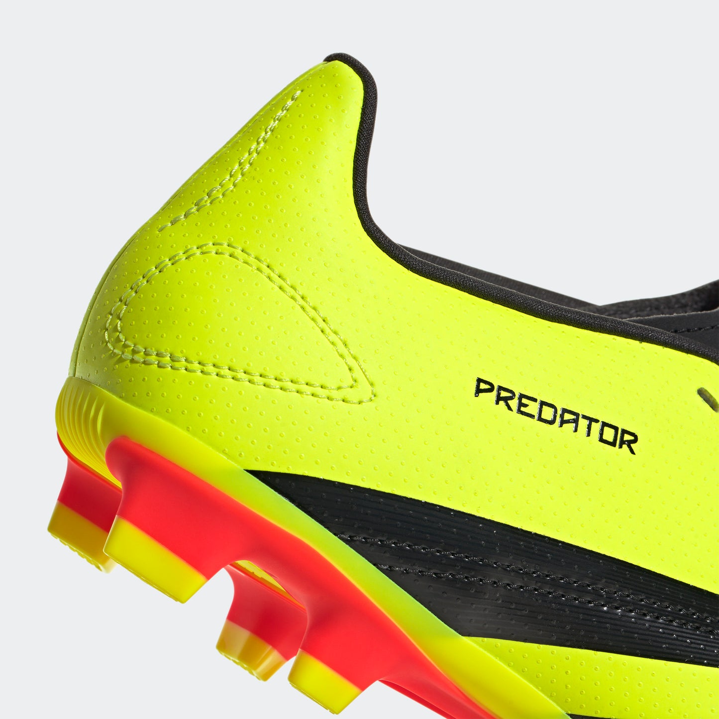 adidas Predator Club Flexible Ground Football Boots