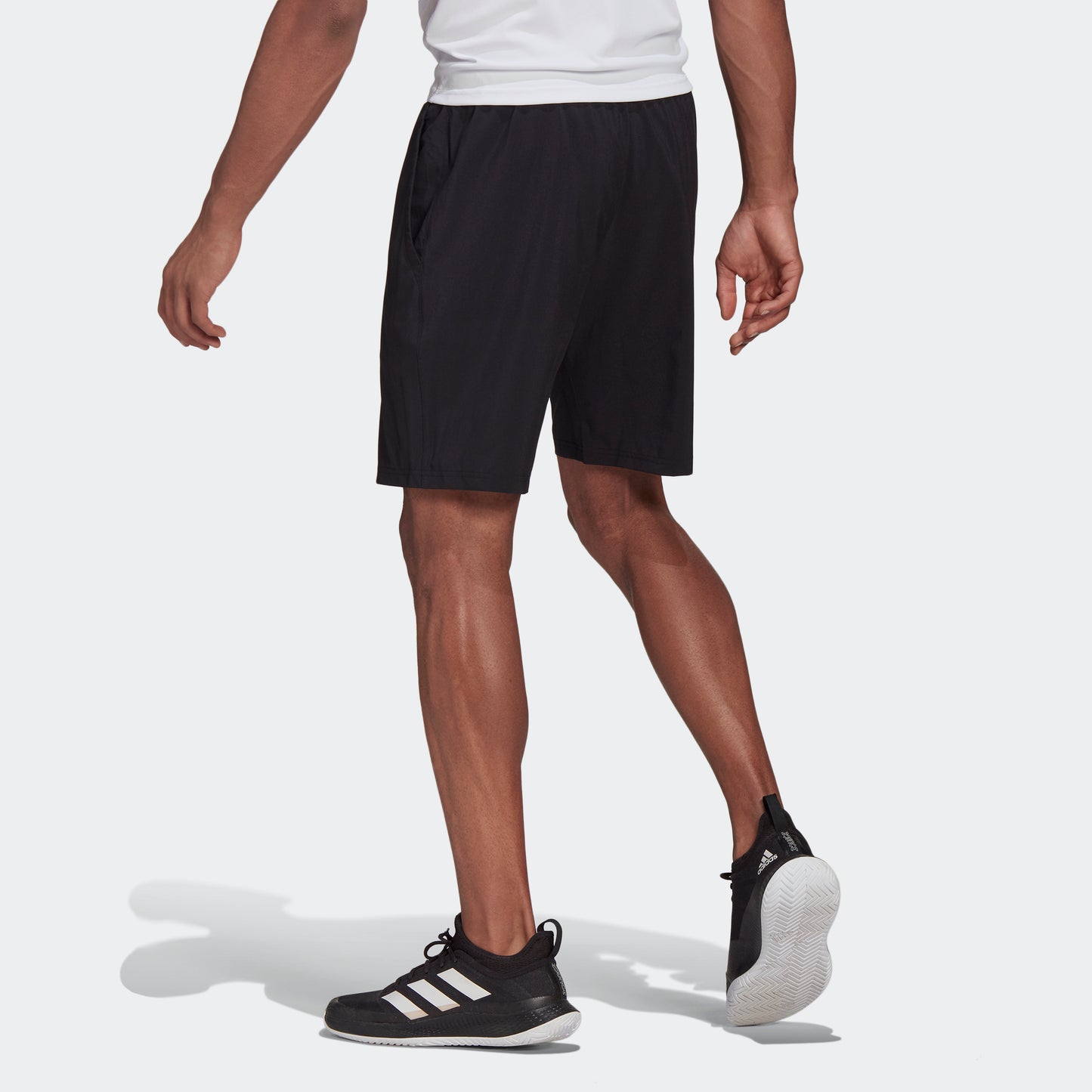 adidas CLUB STRETCH-WOVEN 7-Inch Tennis Shorts | Black | Men's