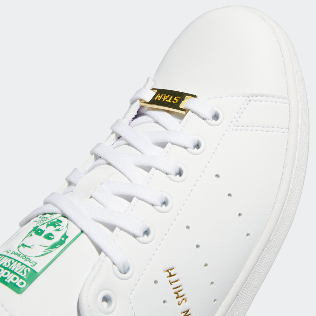 Originals Stan Shoes | White/Green | Men's | 3 adidas