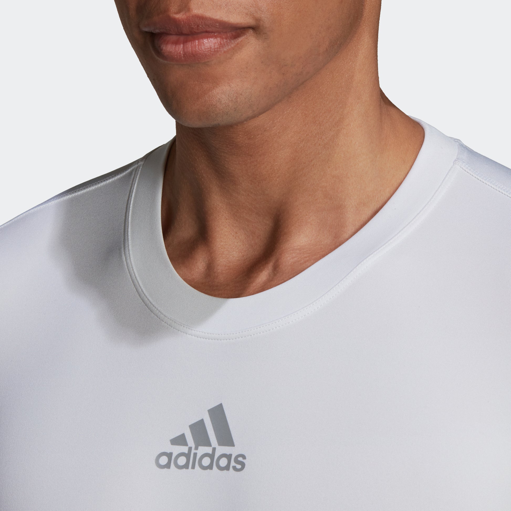 adidas TECHFIT Long-Sleeve Warm Top | White | Men\'s – stripe 3 adidas