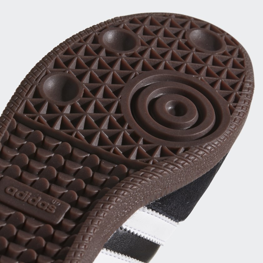 SAMBA CLASSIC Leather Shoes | Black-White | Men's | stripe adidas