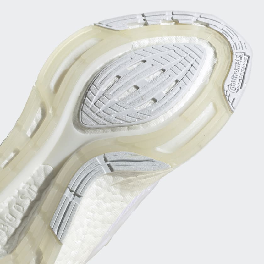adidas ULTRABOOST 22 Triple White | Women's | stripe 3 adidas