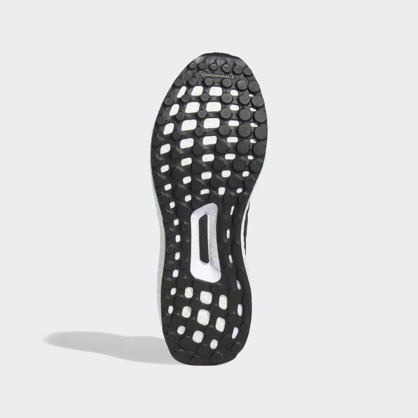 adidas Men's Ultraboost 4.0 DNA Shoes Black White / 9.5 adidas Men's Ultraboost 4.0 DNA Shoes Black White / 9.5